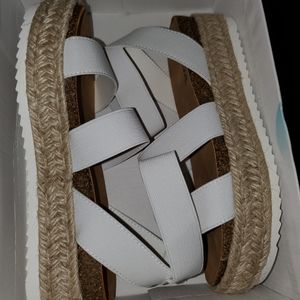 Soda brand white elastic, small flat platform